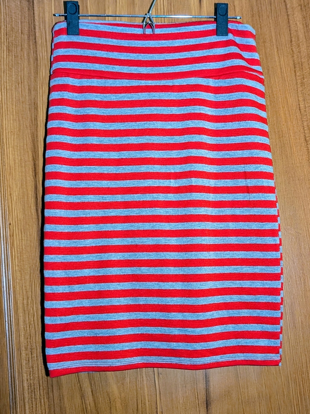 LuLaRoe Striped Red & Gray Pencil Skirt - Women's Casual Chic - Size S (4-6)